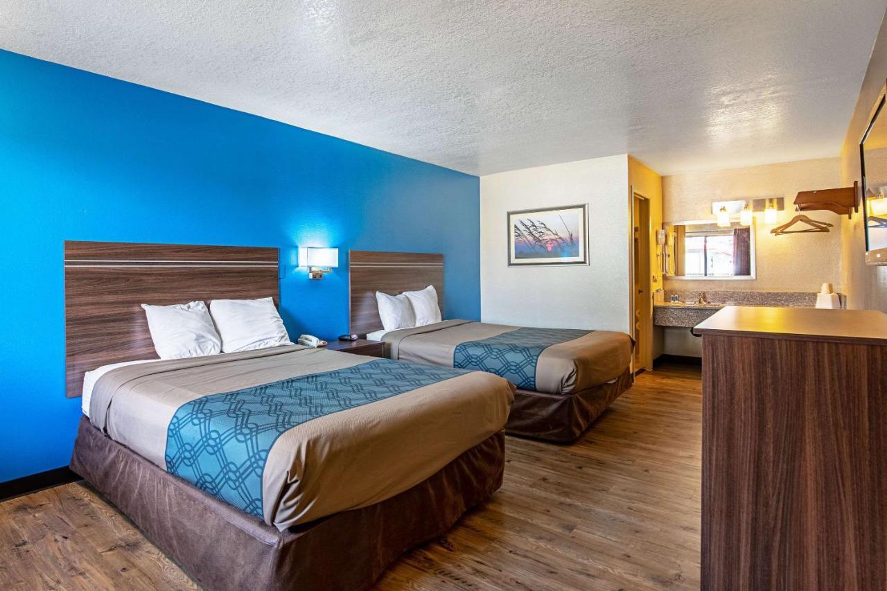 Rodeway Inn St George North - Near Pioneer Park Сент-Джордж Экстерьер фото